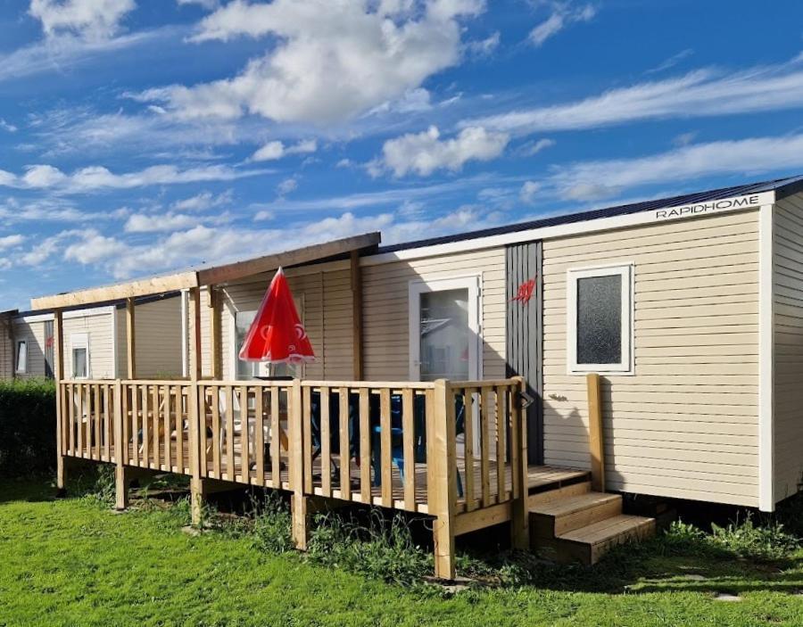 Camping Le Clos De Balleroy Phòng bức ảnh