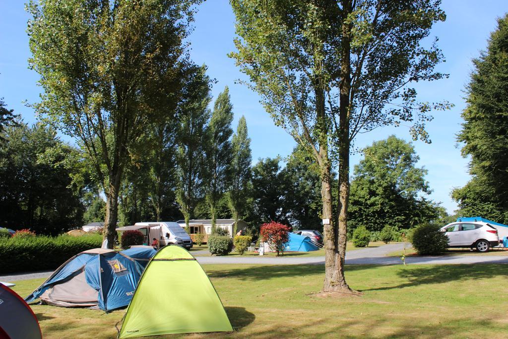 Camping Le Clos De Balleroy Ngoại thất bức ảnh